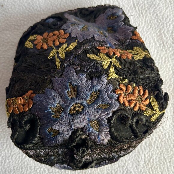 Antique Vintage Embroidered Brimless Cap main image 11